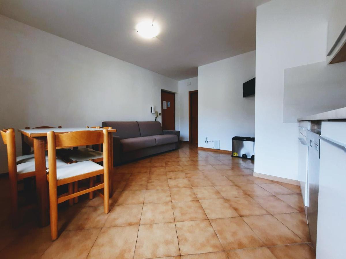 Comano Terme Apart Exterior foto